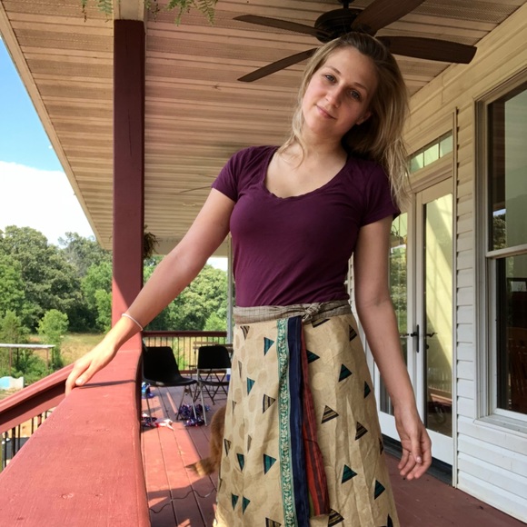 Meet your Posher, Becca - Picture 1 of 1